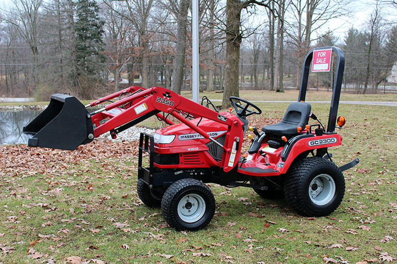 Massey Ferguson GC2300, Great shape, loader - Net Tractor Talk