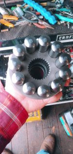 pistons motor from top.jpeg