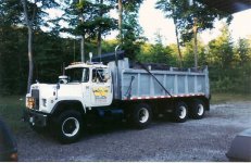 Mack R model 1.jpg